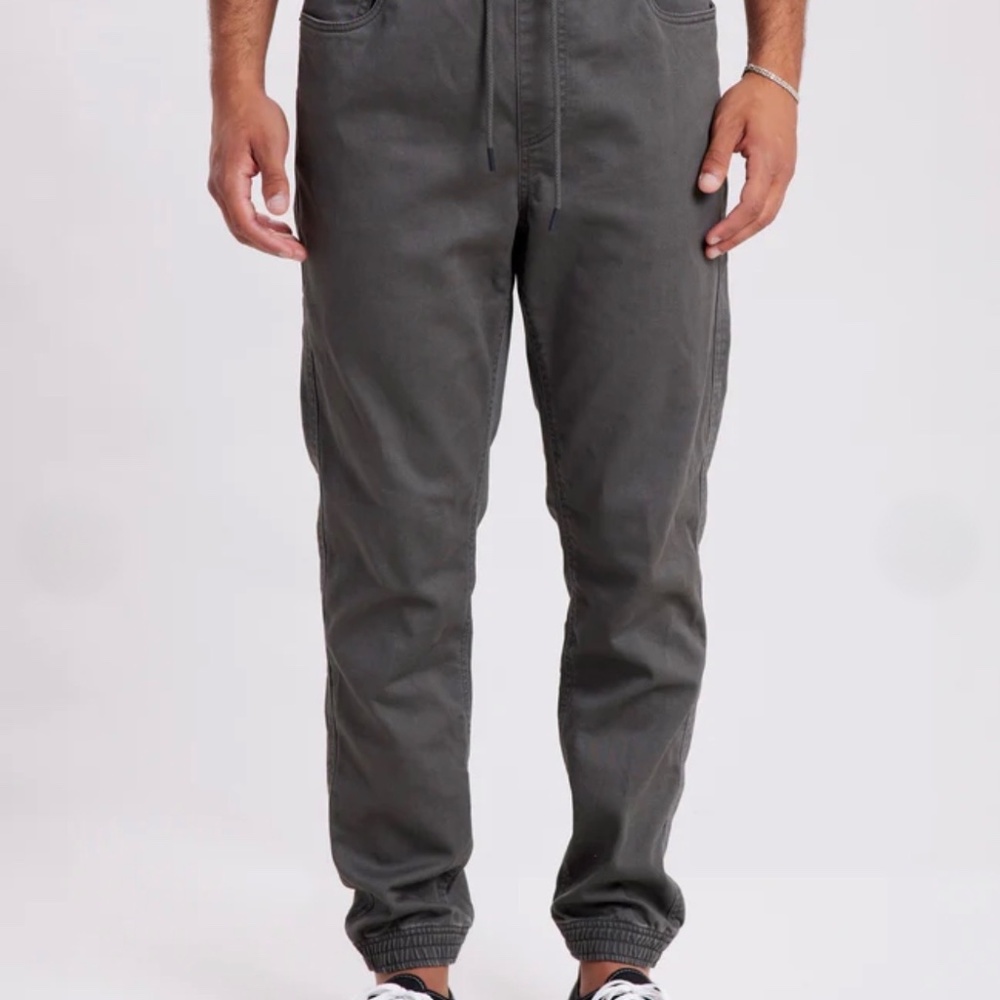 NWT Men's UnionBay Lounge Jogger Size Large Flint Dark Grey